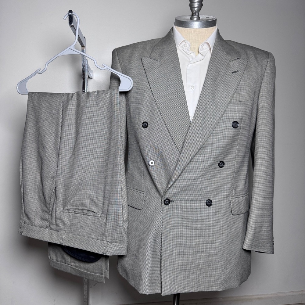 Kilburne and Finch Suit Mens 44L W37 Grey Houndstooth Double Breasted Peak Lapel